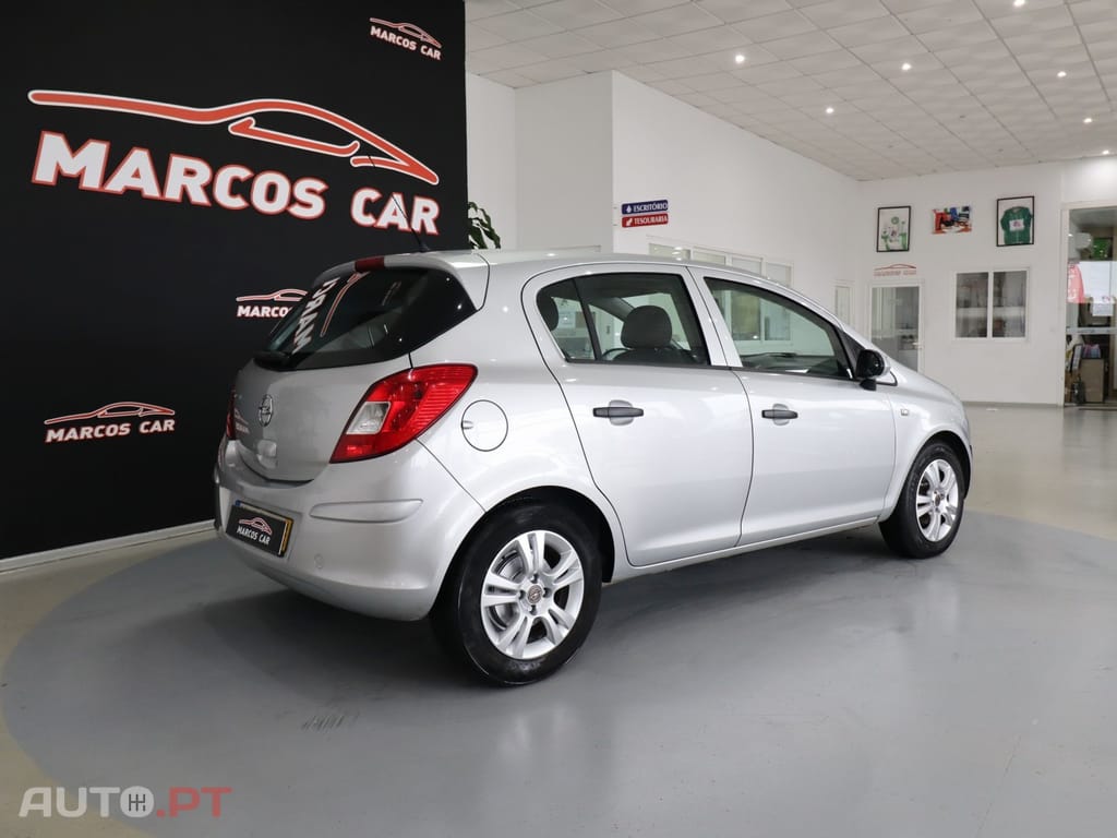 Opel Corsa 1.2 Connect