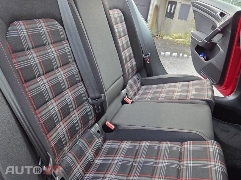 Volkswagen Golf 2.0 TSi GTi DSG Performance