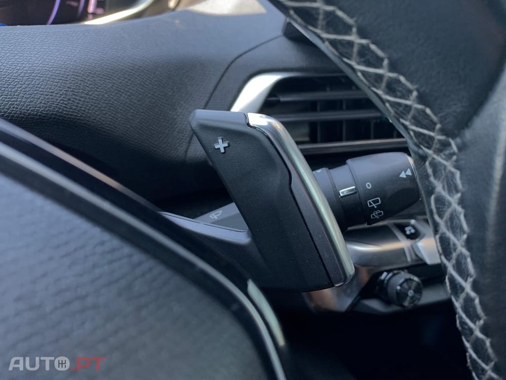Peugeot 3008 1.5 BlueHDi Allure Pack EAT8