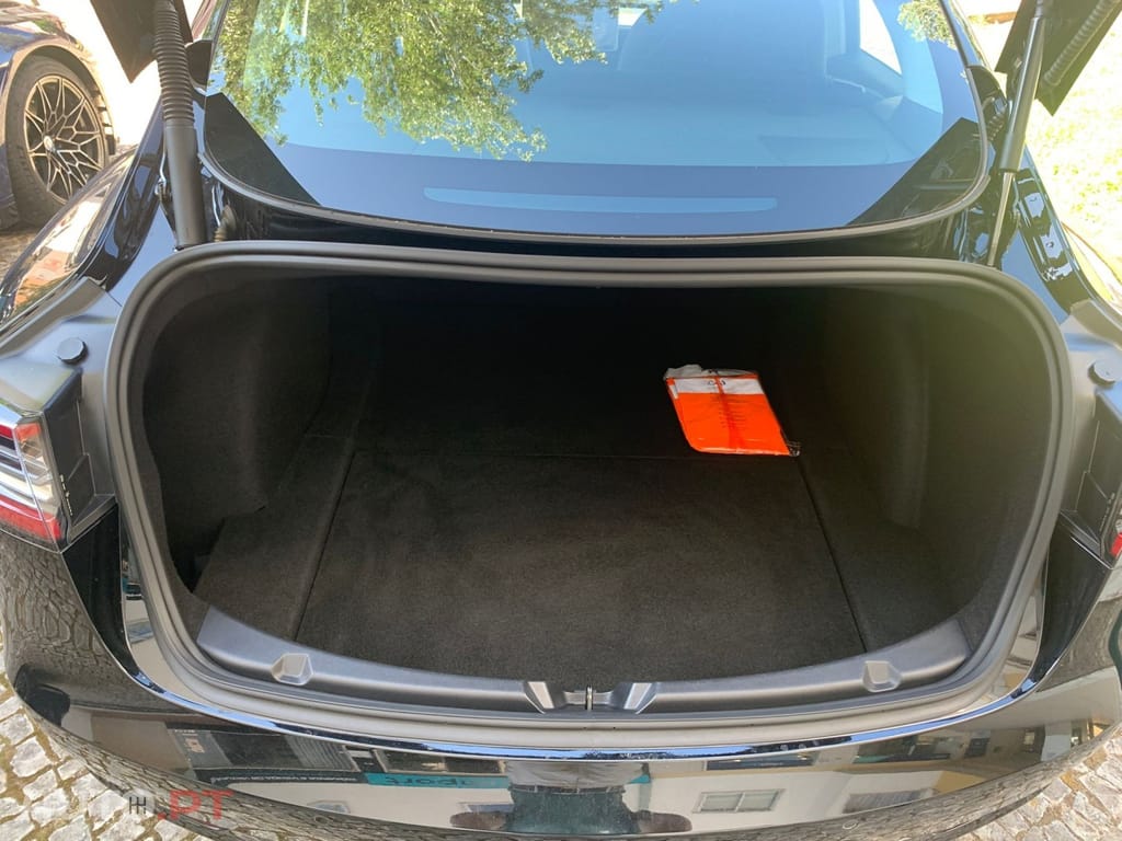 Tesla Model 3 Standard Range Plus