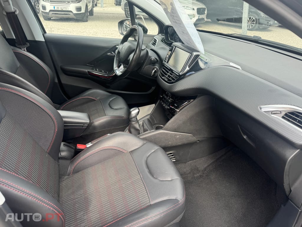 Peugeot 208 1.2 PureTech GT Line