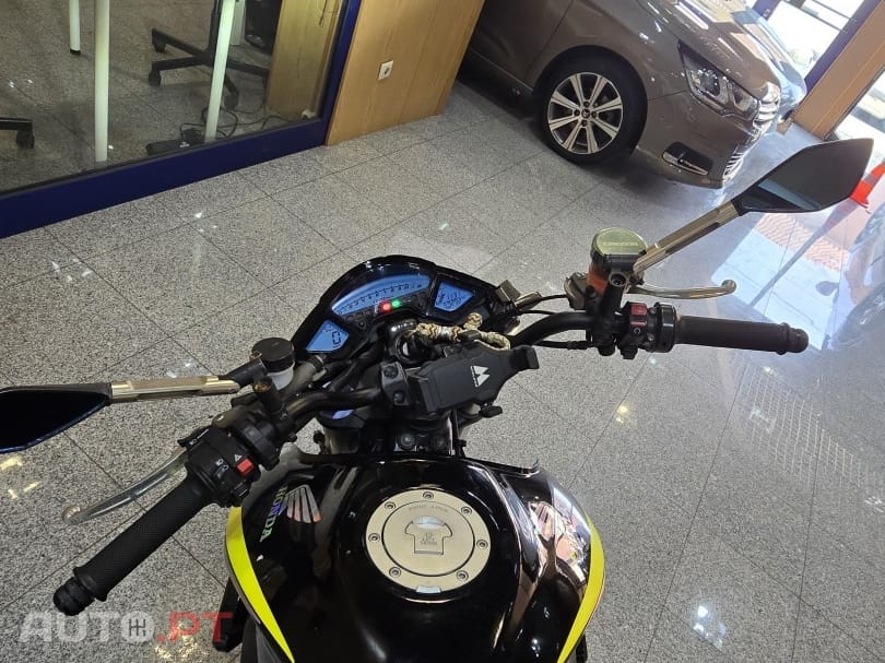 Honda CB black edition