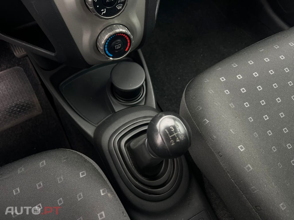 Toyota Yaris 1.0 VVT-i AC
