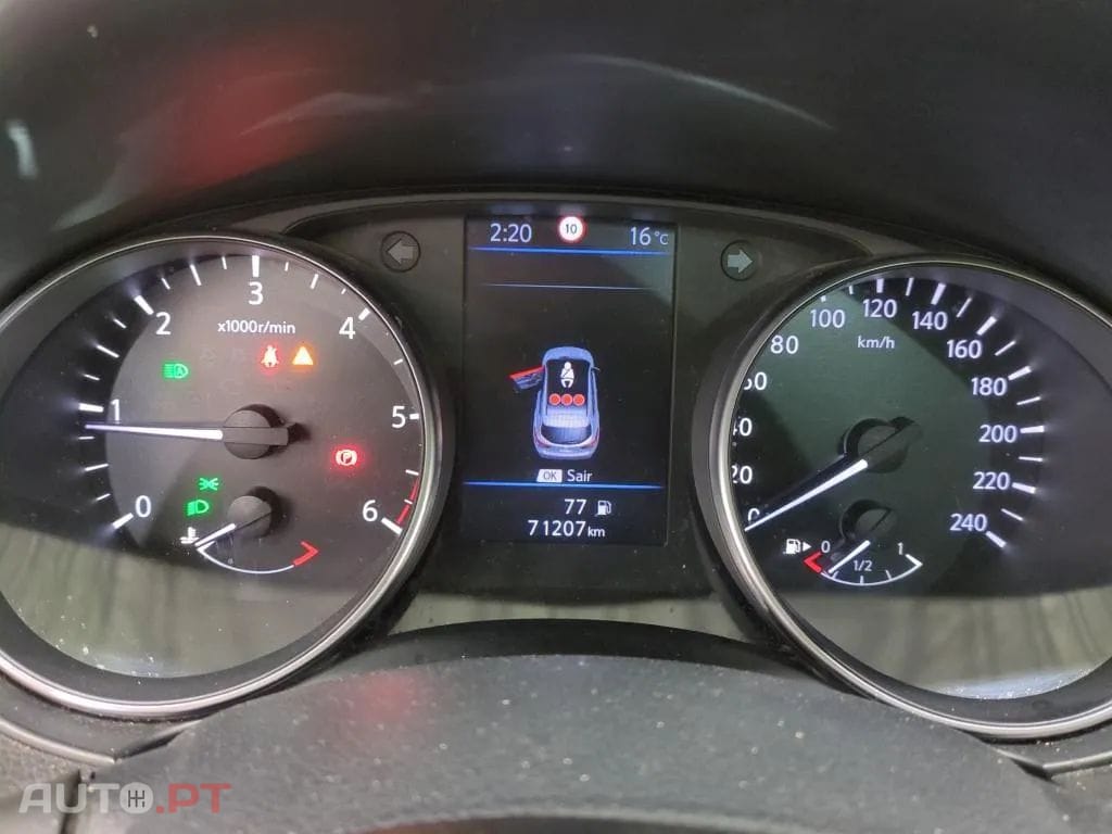 Nissan Qashqai 1.5 dCi N-Connecta J18