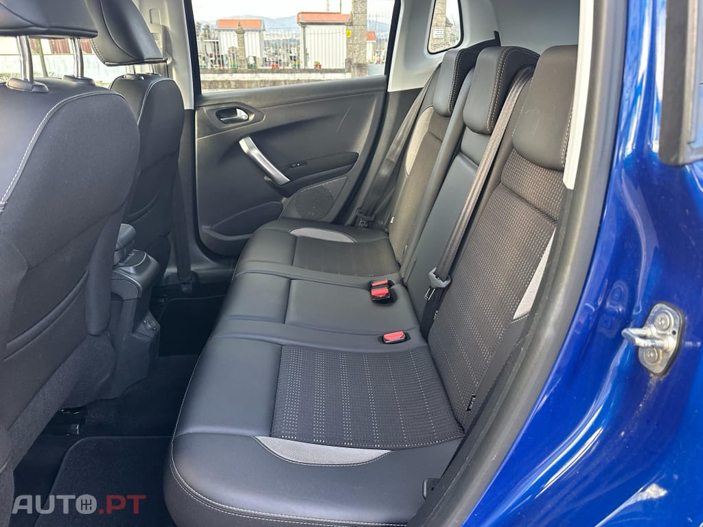 Peugeot 2008 1.5 BlueHDi Allure EAT6