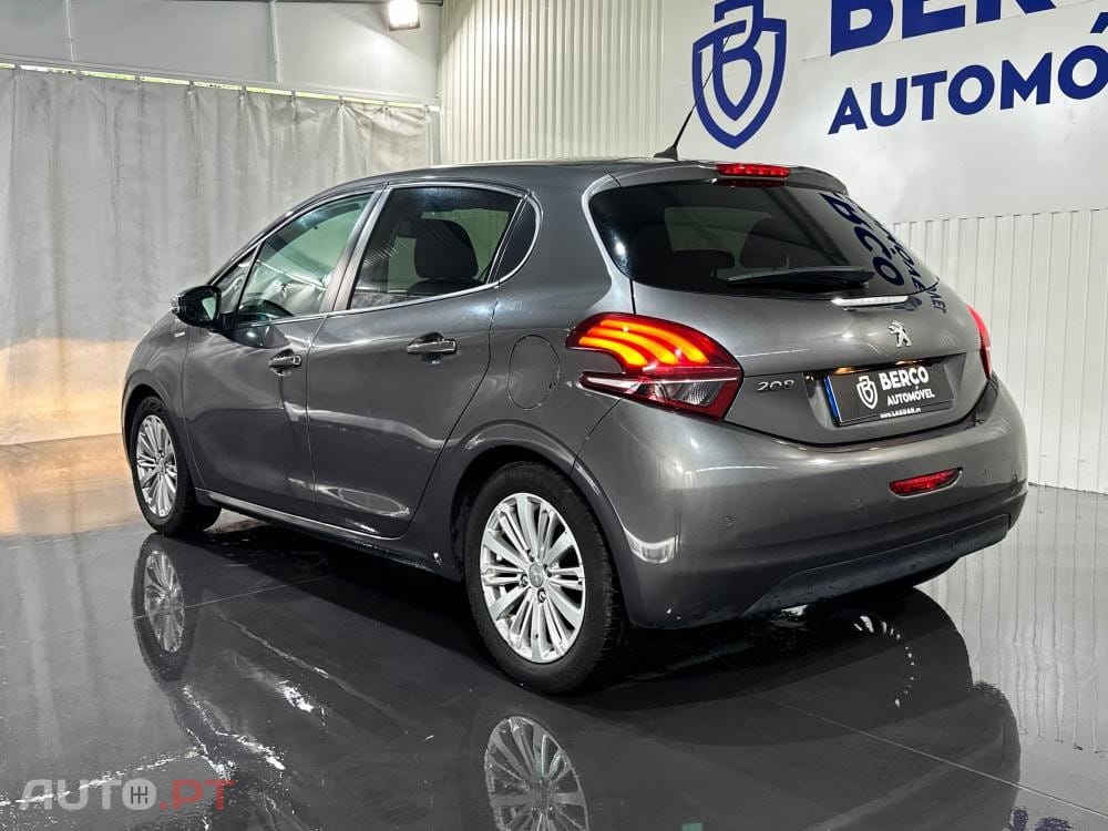 Peugeot 208 1.2 PureTech Allure