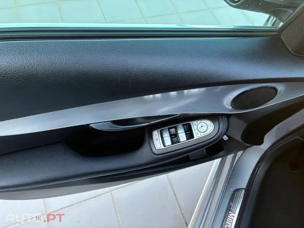 Mercedes-Benz C 300 De  HYBRID BLUE TEC AMG LINE