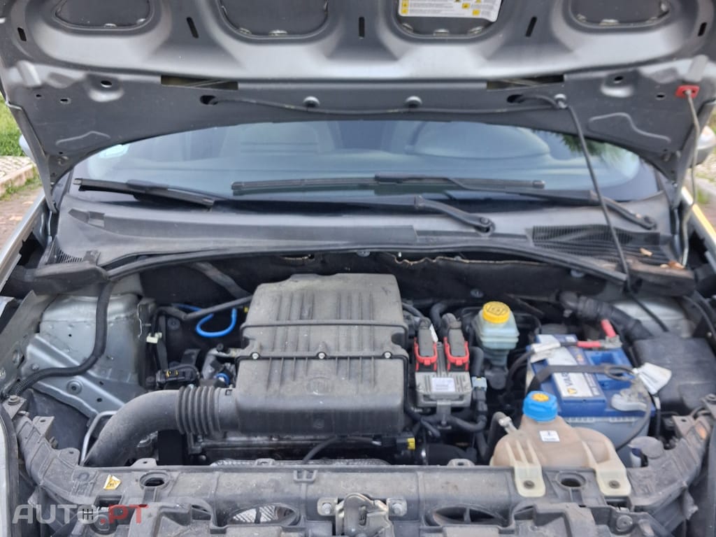 Fiat Punto Evo 1.2i 5 portas 2010