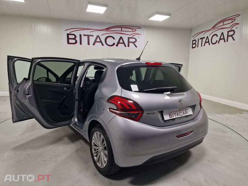 Peugeot 208 1.5 BLUEHDI 102CV SIGNATURE GPS CAMARA TRASEIRA