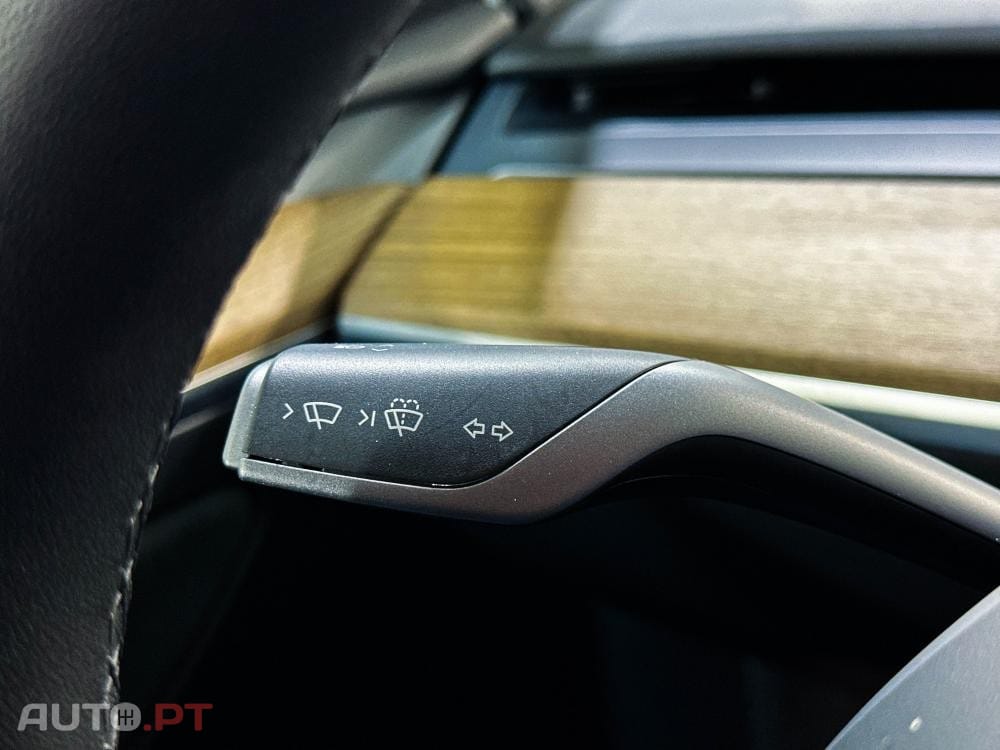 Tesla Model Y Long Range Dual Motor AWD