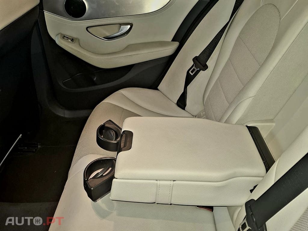 Mercedes-Benz C 180 Station AvantGard BlueTec
