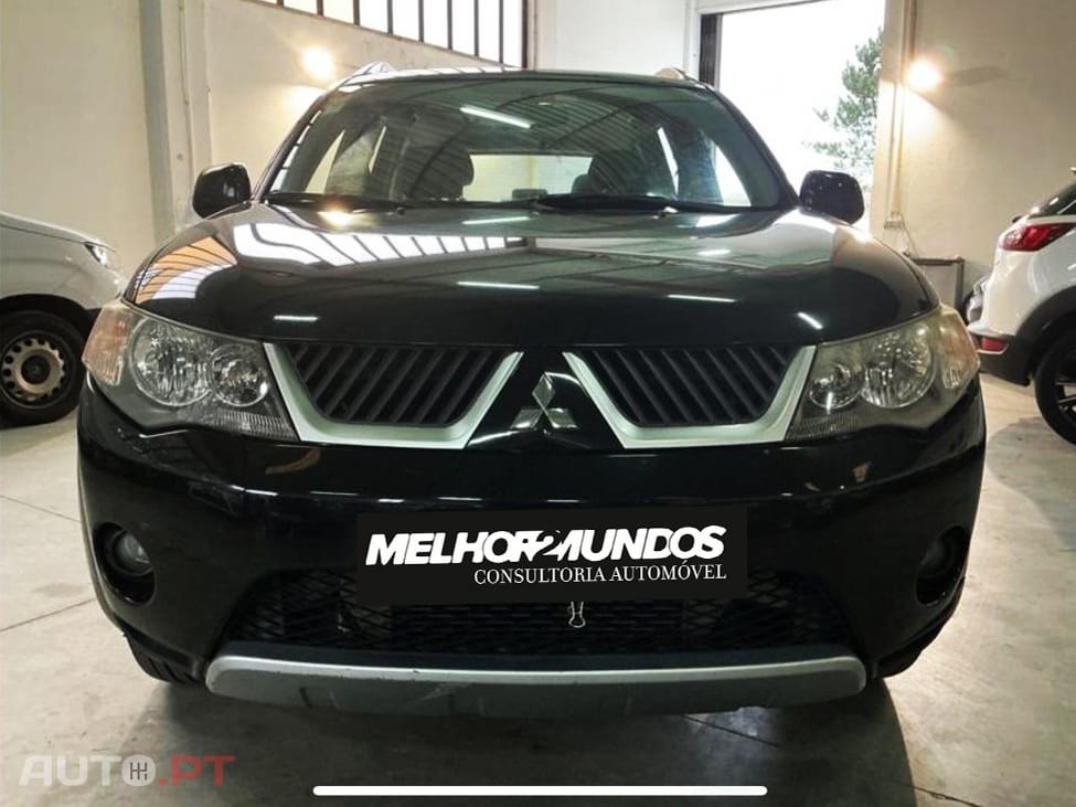 Mitsubishi Outlander 2.0 DI-D Inform 4WD