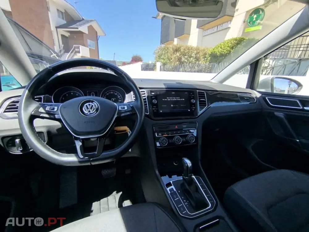 Volkswagen Golf 1.0 TSI OPF DSG Comfortline