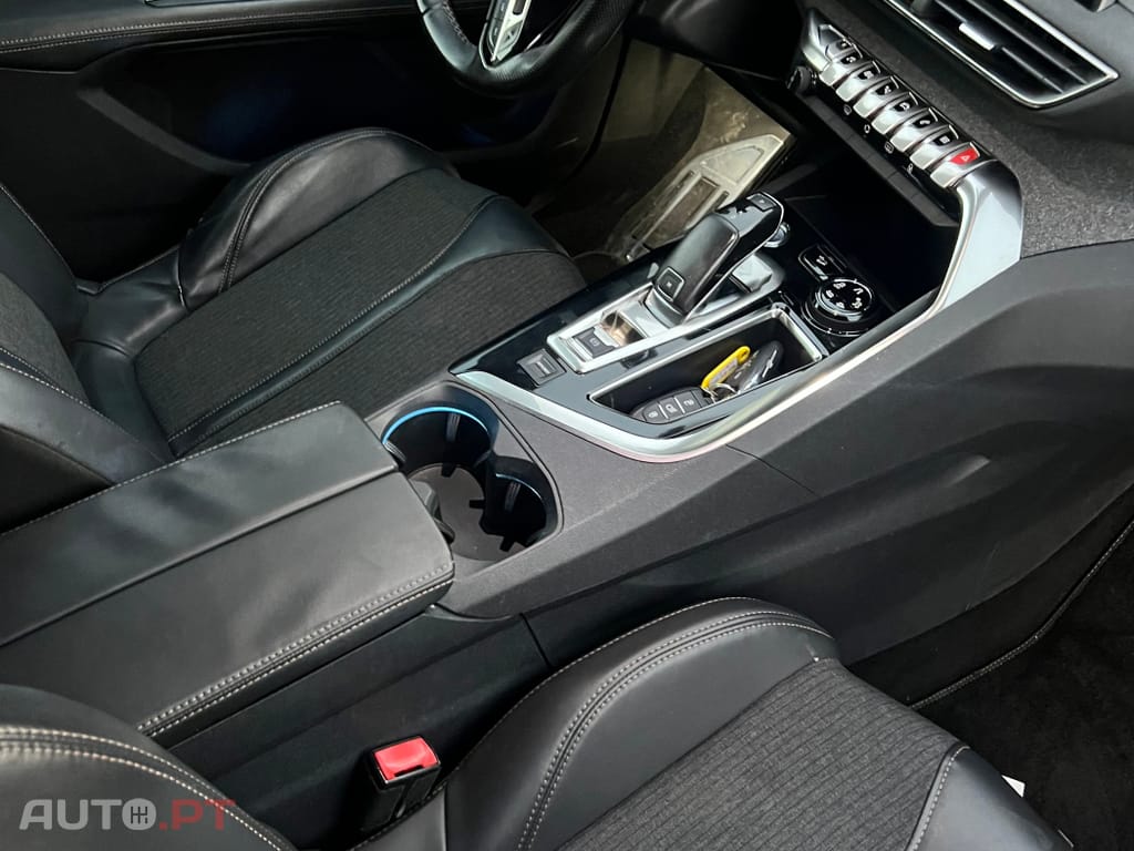 Peugeot 3008 1.6 HDi Allure