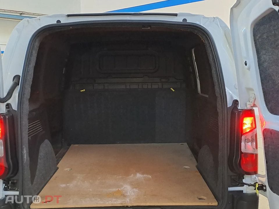 Peugeot Partner L1 1.5BlueHDI 100CV Premium