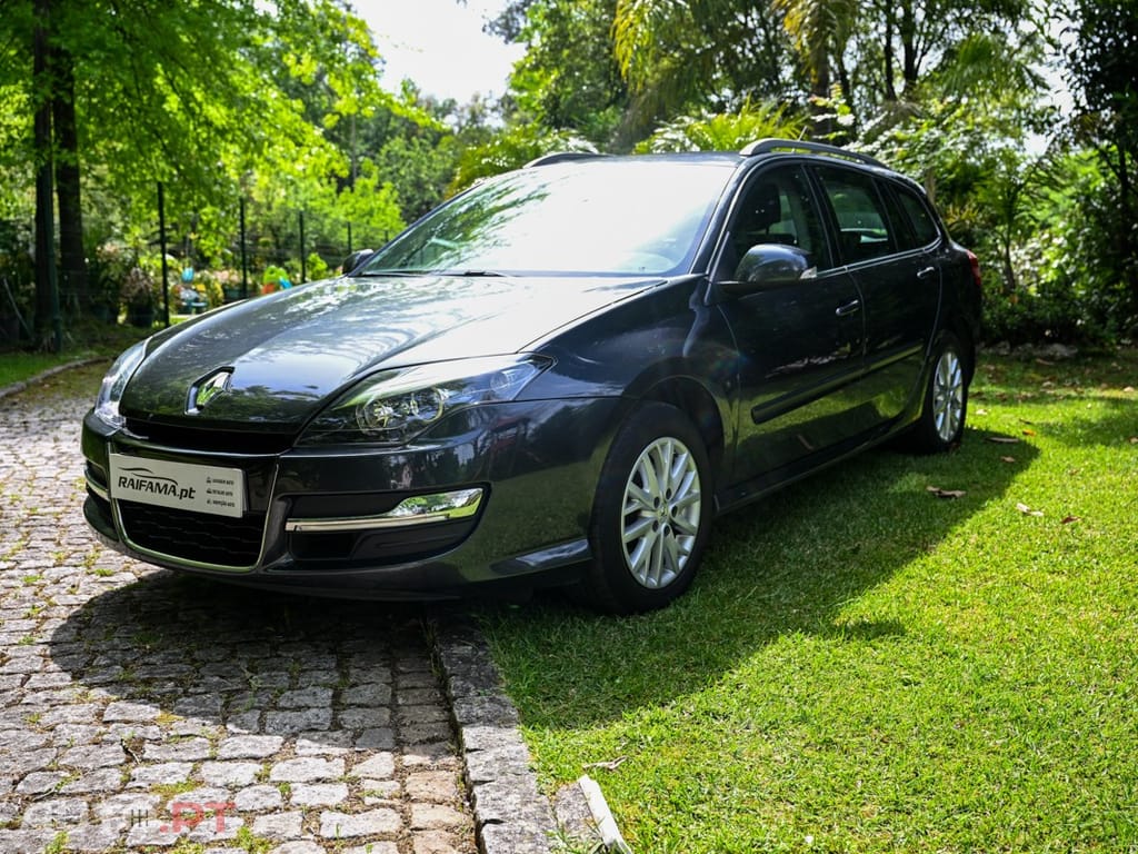 Renault Laguna Break 2.0 dCi Dynamique S 120g
