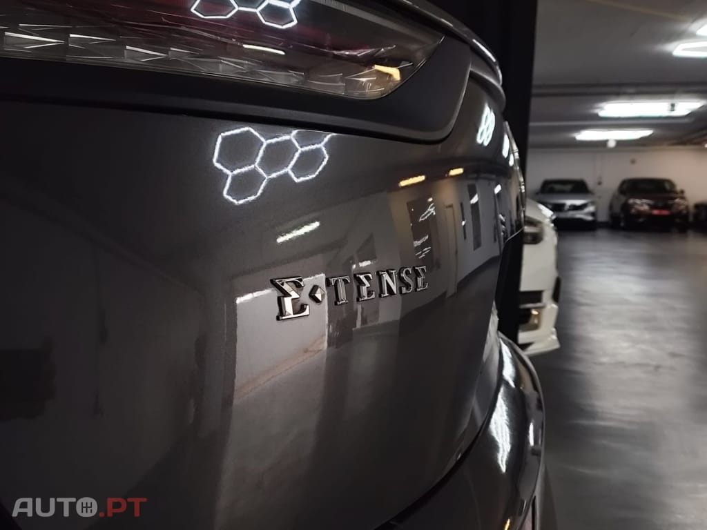 DS DS7 Crossback E-Tense Performance Line EAT8