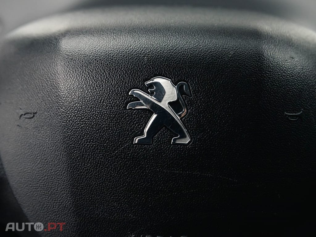 Peugeot 208 1.2 VTi Access