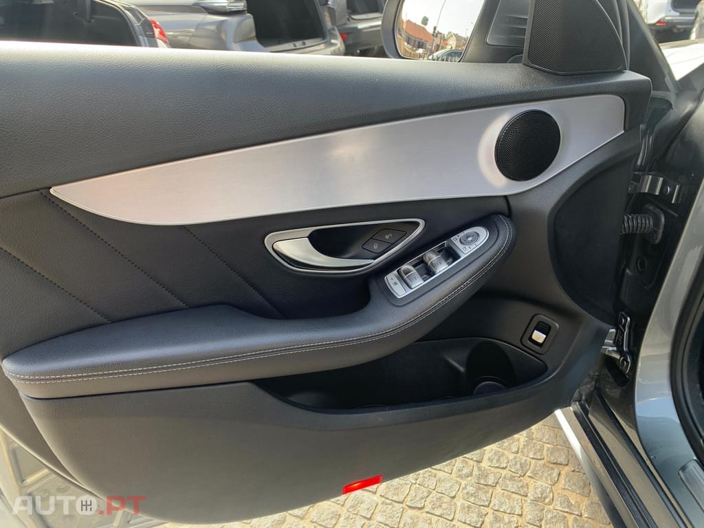 Mercedes-Benz C 220 d AMG Line