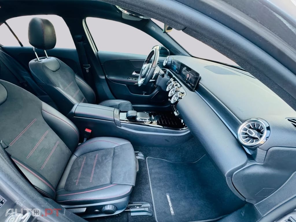 Mercedes-Benz A 250 I.V.A DEDUTIVEL AMG