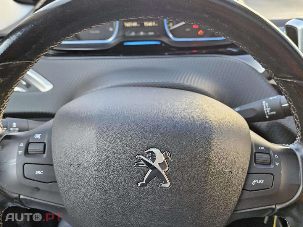 Peugeot 2008 1.6 e-HDi Allure