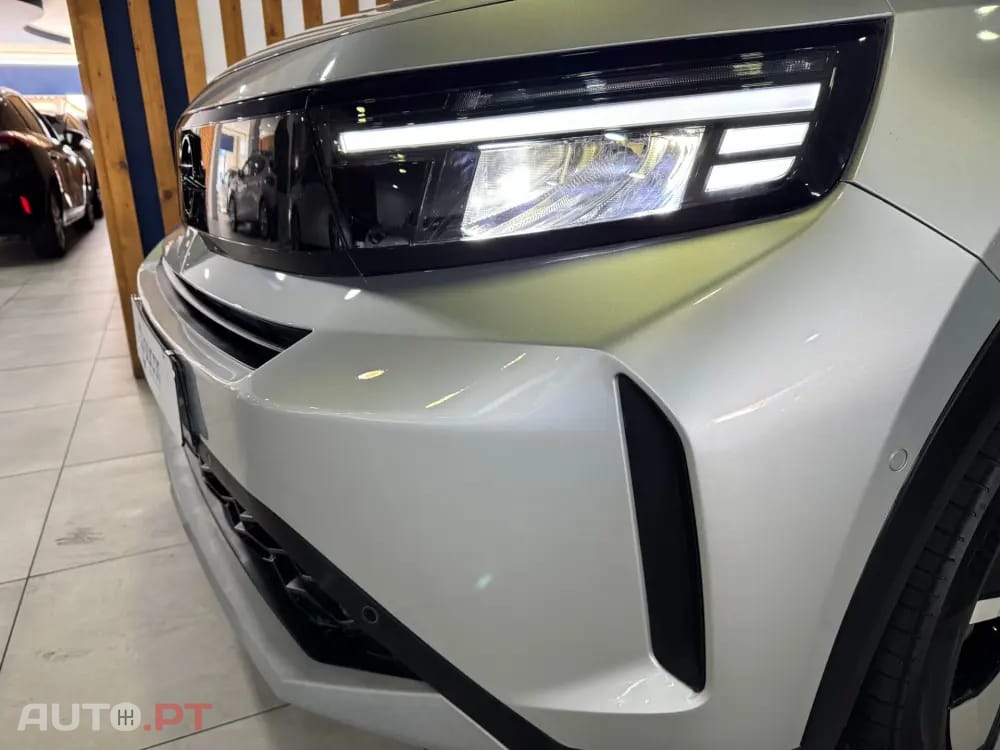 Opel Frontera 1.2 Hybrid GS eDCT