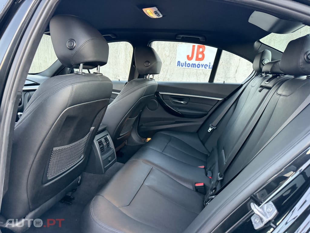 BMW 330 e iPerformance Pack M
