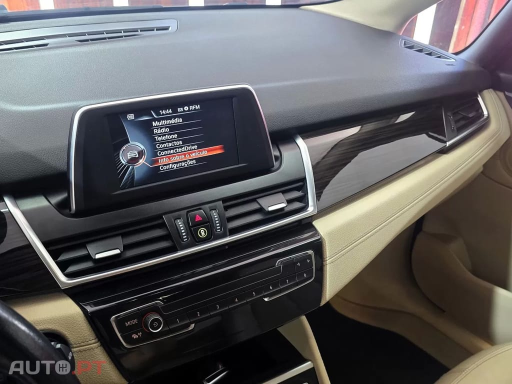 BMW 216 d Line Luxury