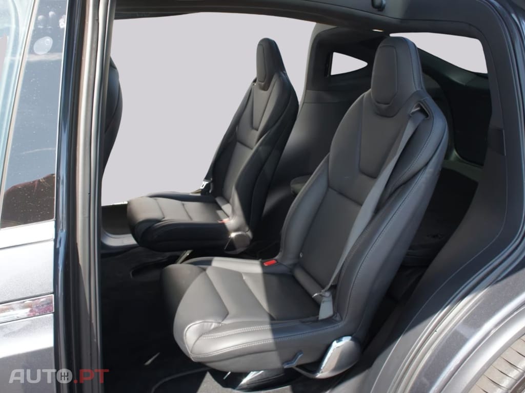 Tesla Model X I.V.A DEDUTIVEL Long Range