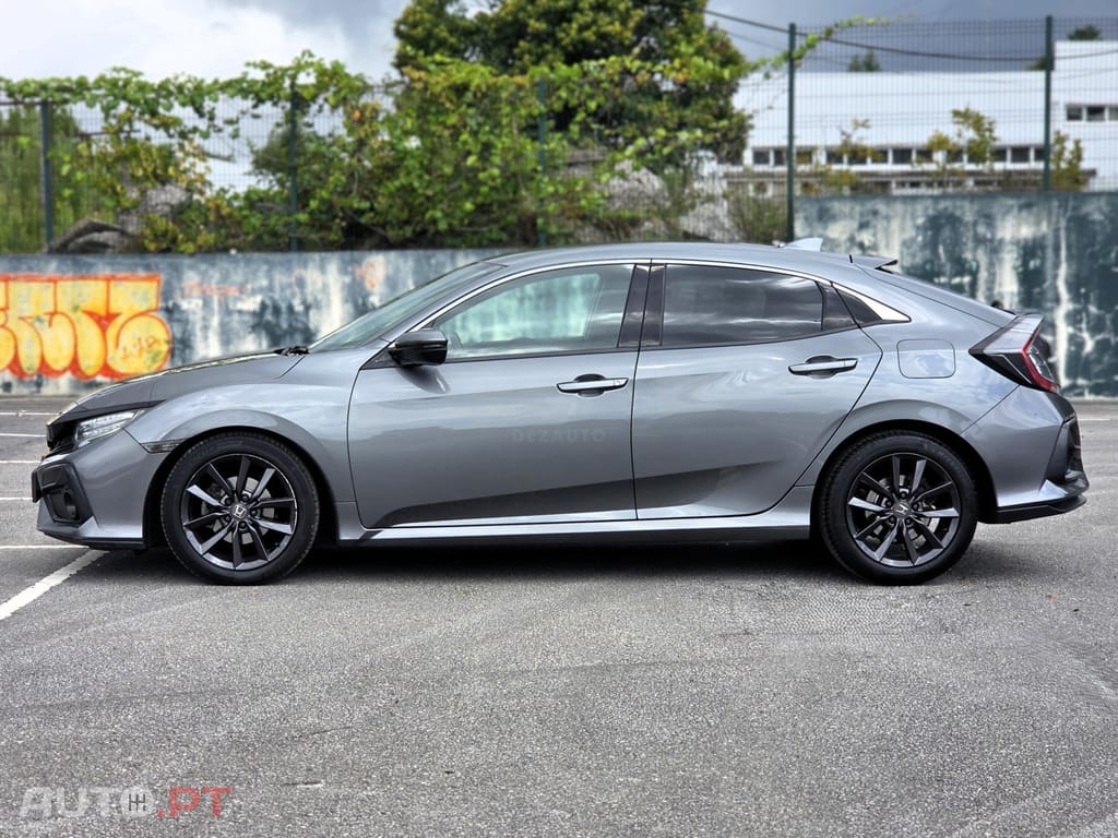 Honda Civic 1.0 i-VTEC Elegance Navi CVT