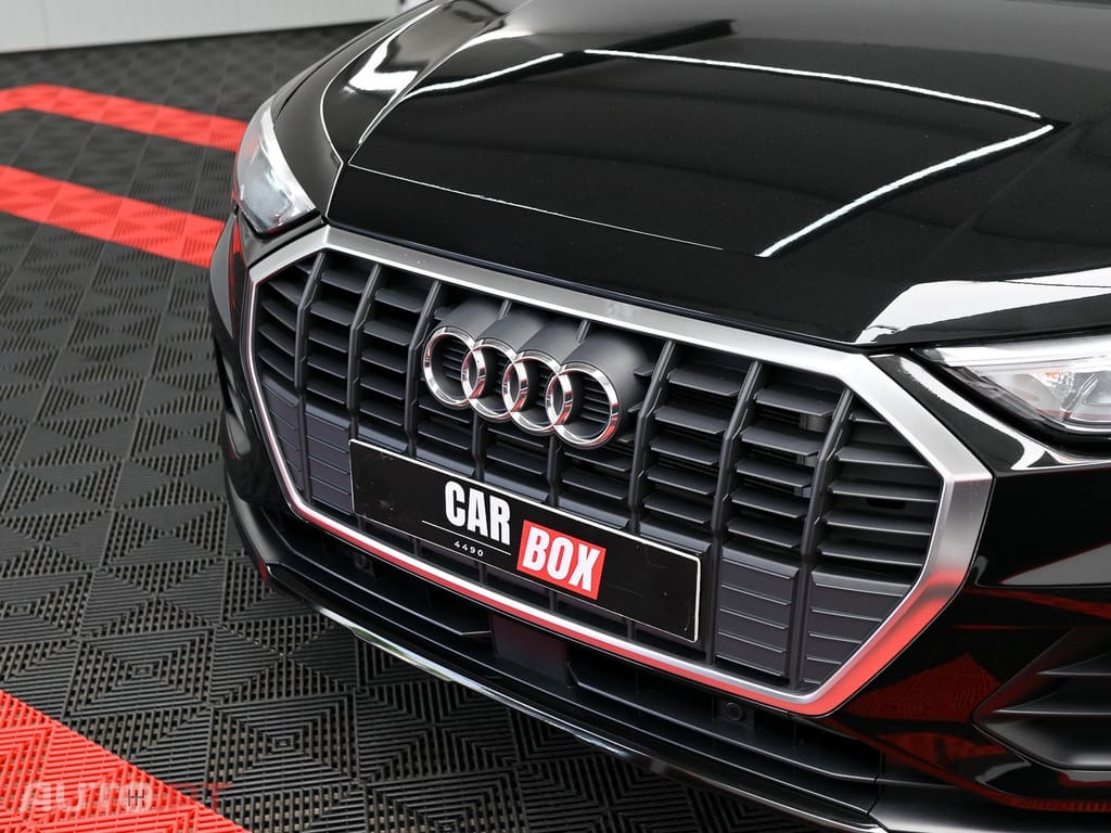 Audi Q3 45 TFSIe S line S tronic