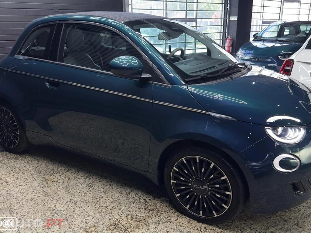 Fiat 500e La Prima