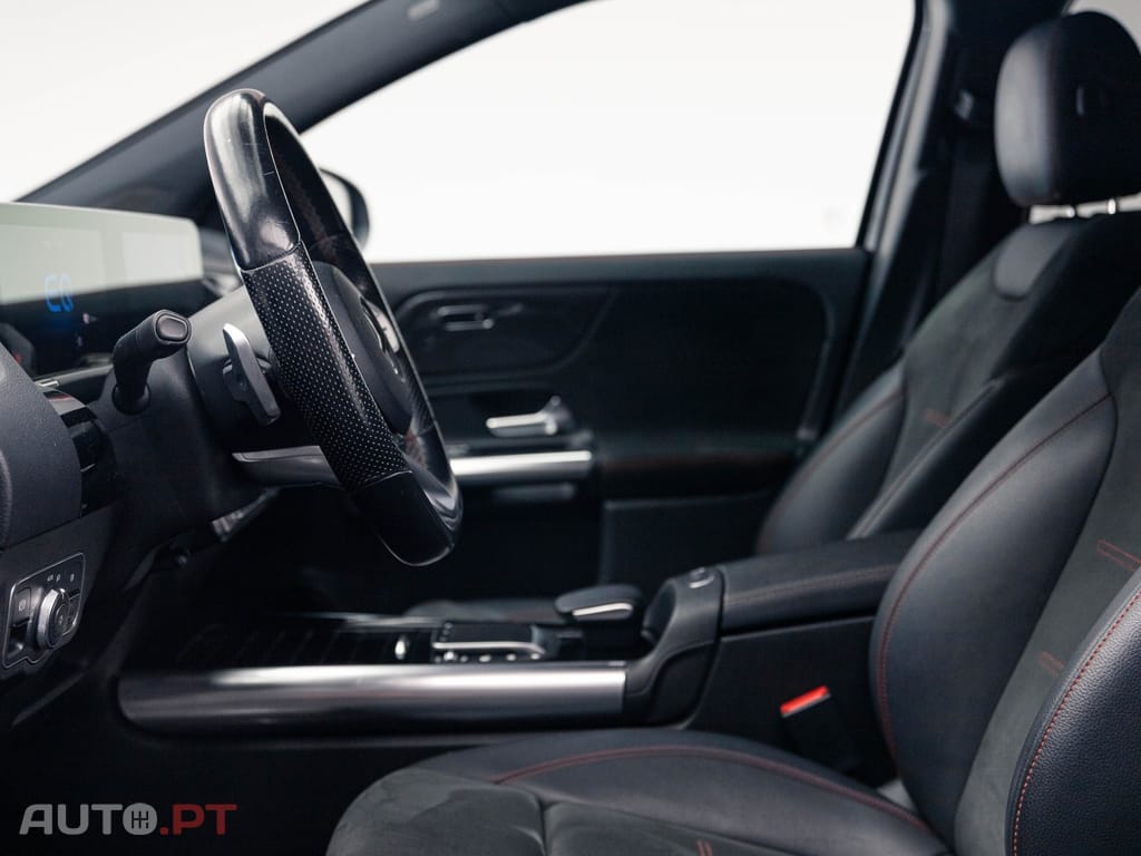 Mercedes-Benz GLA 250 e 8G-DCT AMG Line