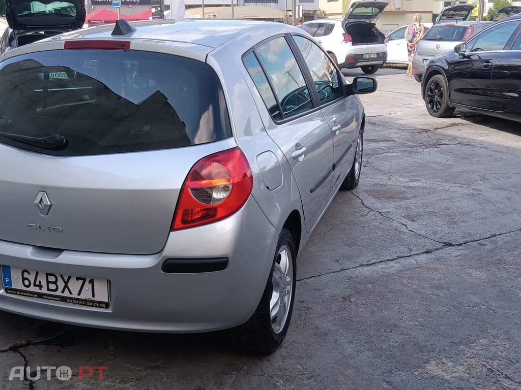 Renault Clio 1.2 SE Storia Confort