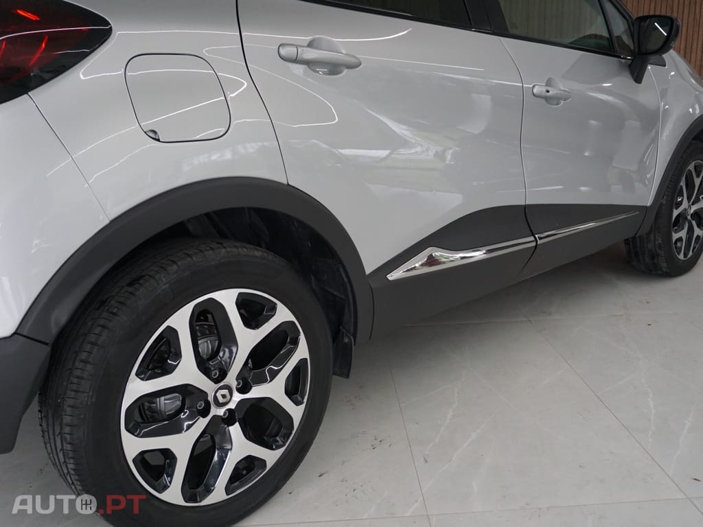 Renault Captur TCe 150 EDC GPF INTENS