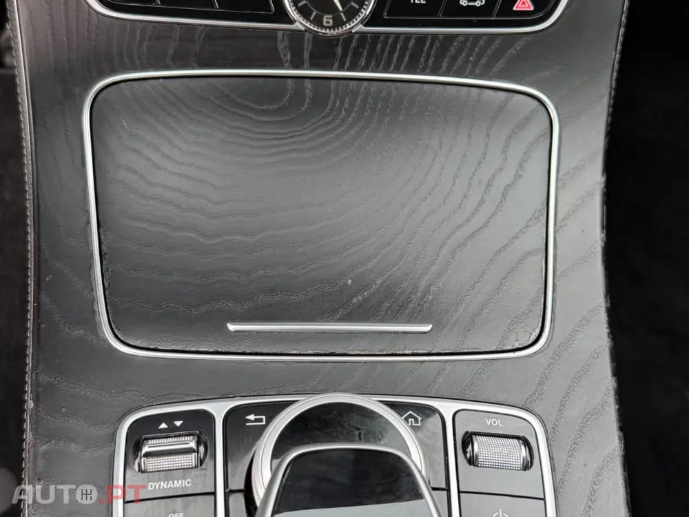 Mercedes-Benz E 220 d AMG Line