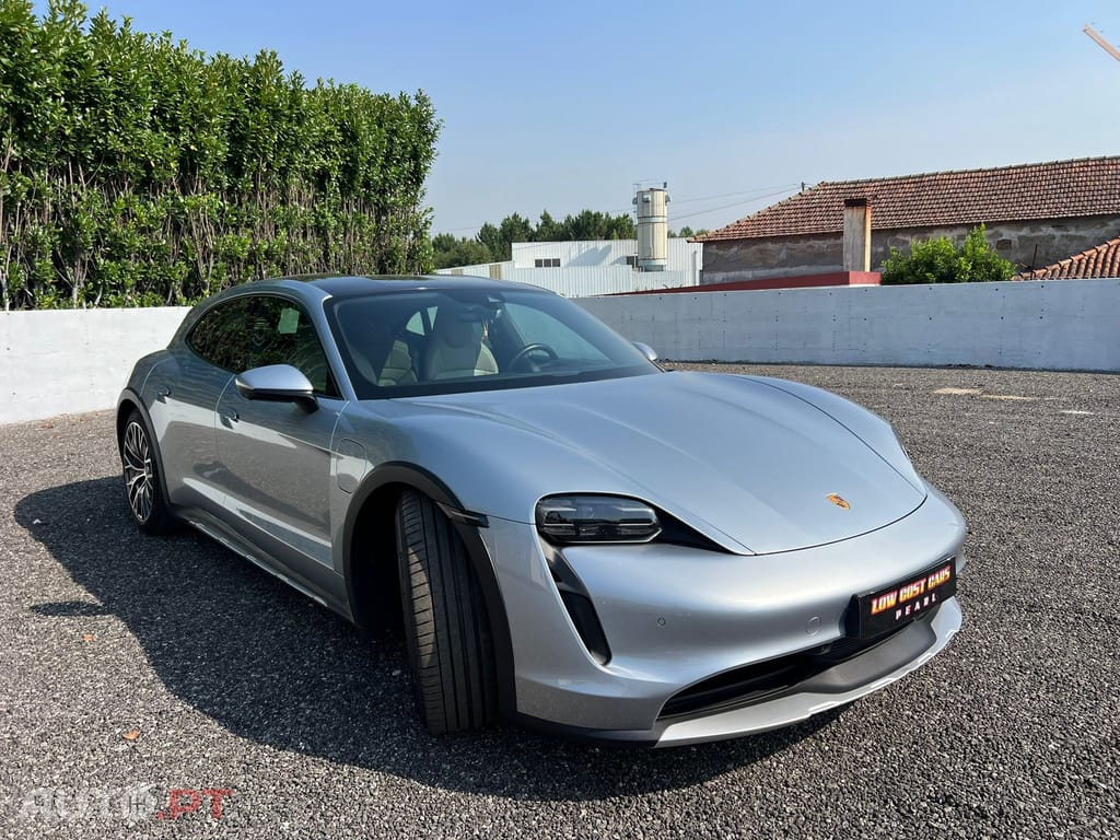 Porsche Taycan CT 4