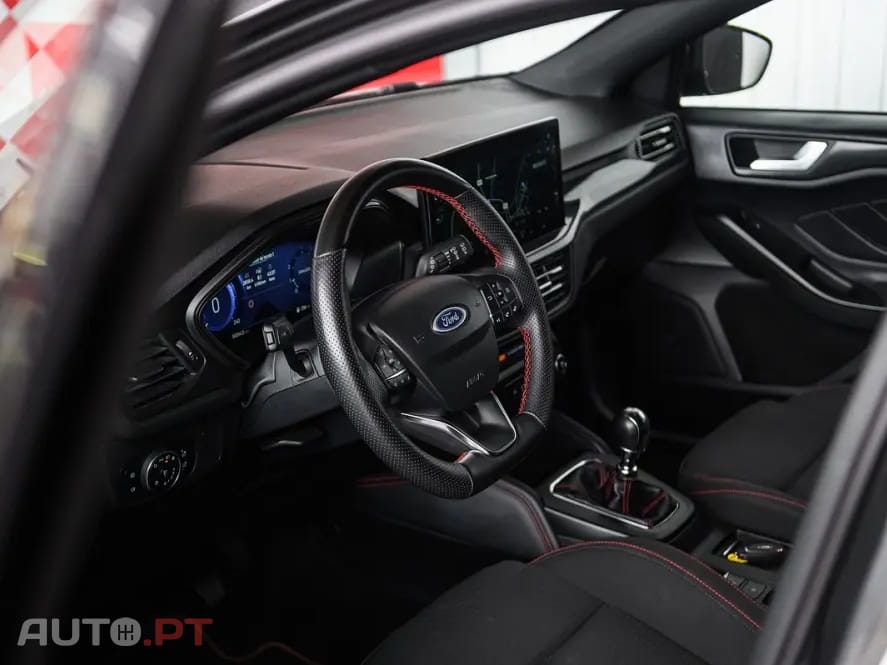 Ford Focus SW 1.0 EcoBoost ST-Line
