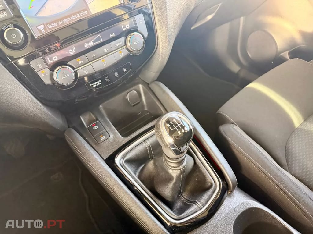 Nissan Qashqai 1.2 DIG-T N-Connecta