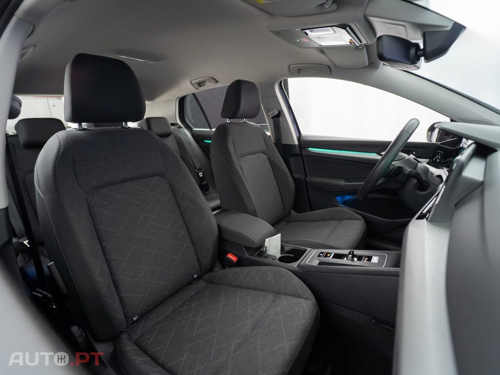 Volkswagen Golf 2.0 TDI Life DSG