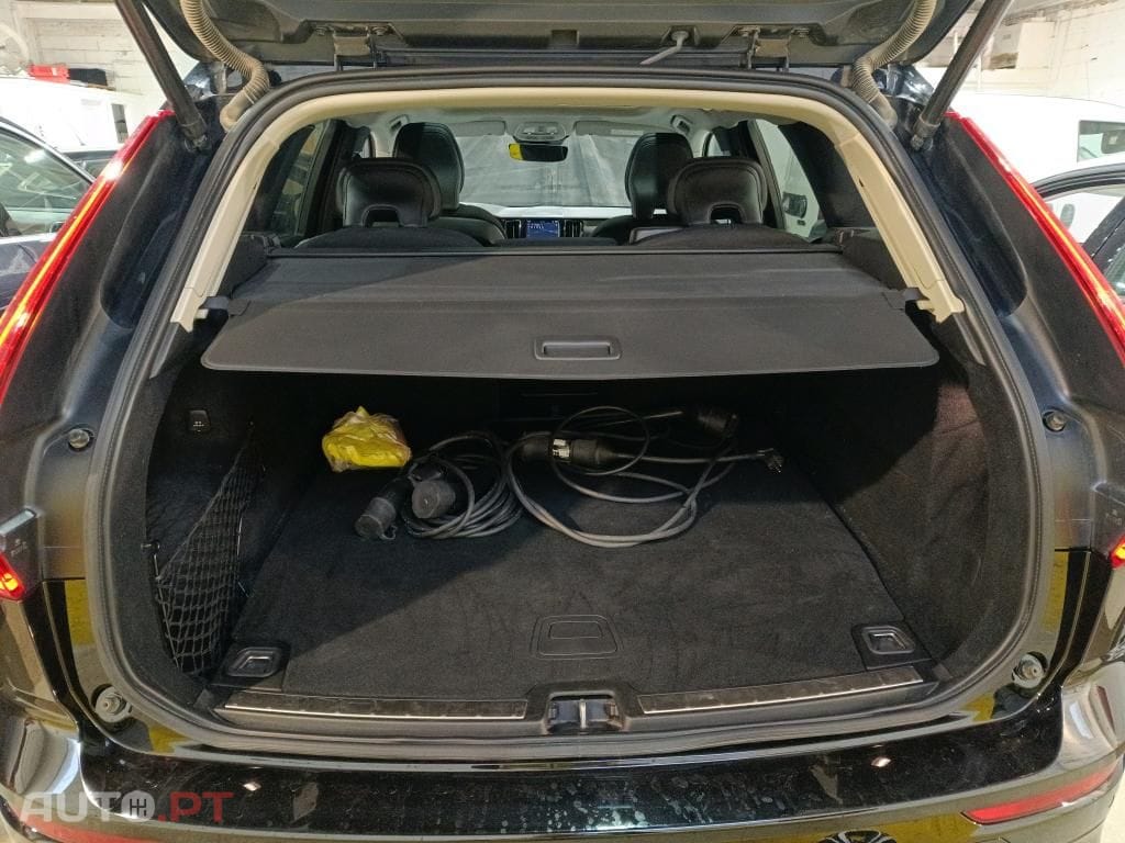 Volvo XC60 2.0 T6 PHEV Inscription Expression AWD