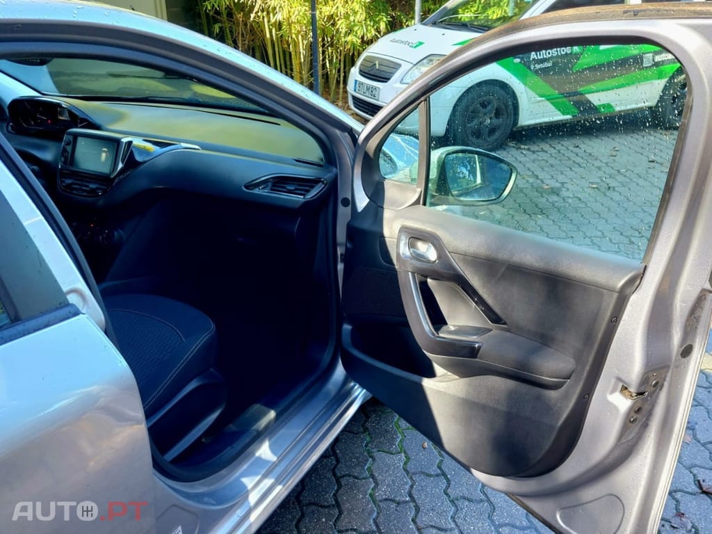 Peugeot 208 1.5 BlueHDi Active