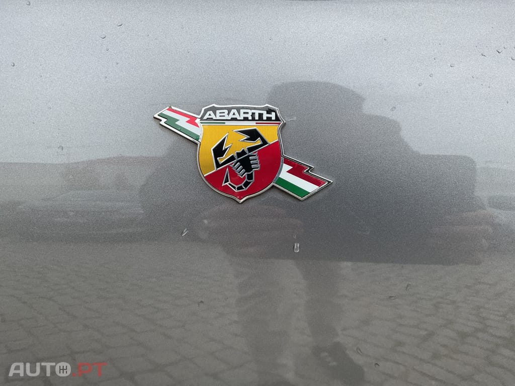 Abarth 500C 1.4 T-Jet Competizione MTA