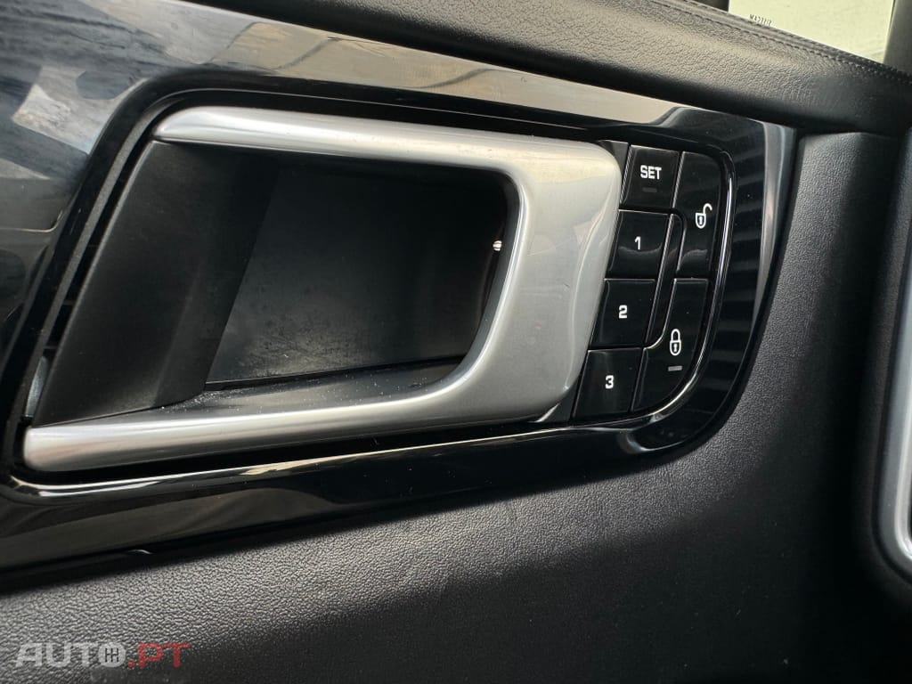 Porsche Cayenne E-Hybrid Tiptronic S