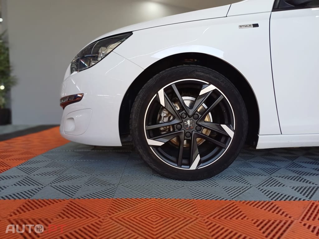 Peugeot 308 1.6 BlueHDi Allure