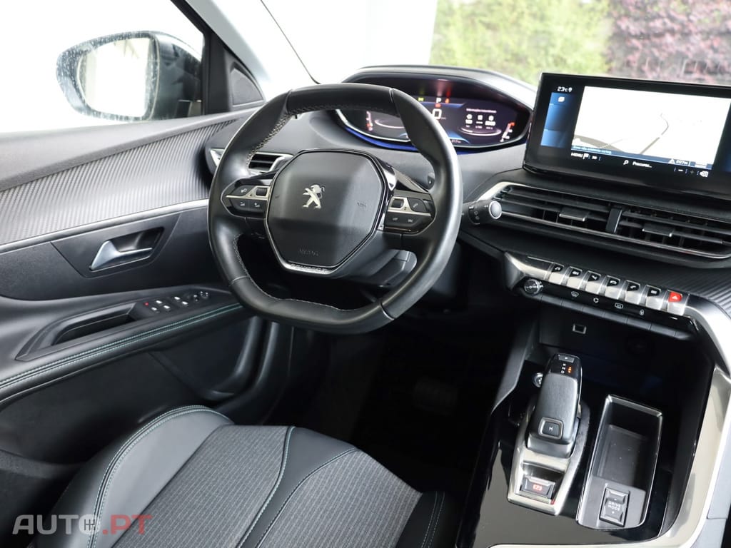 Peugeot 3008 1.2 PureTech Allure EAT8