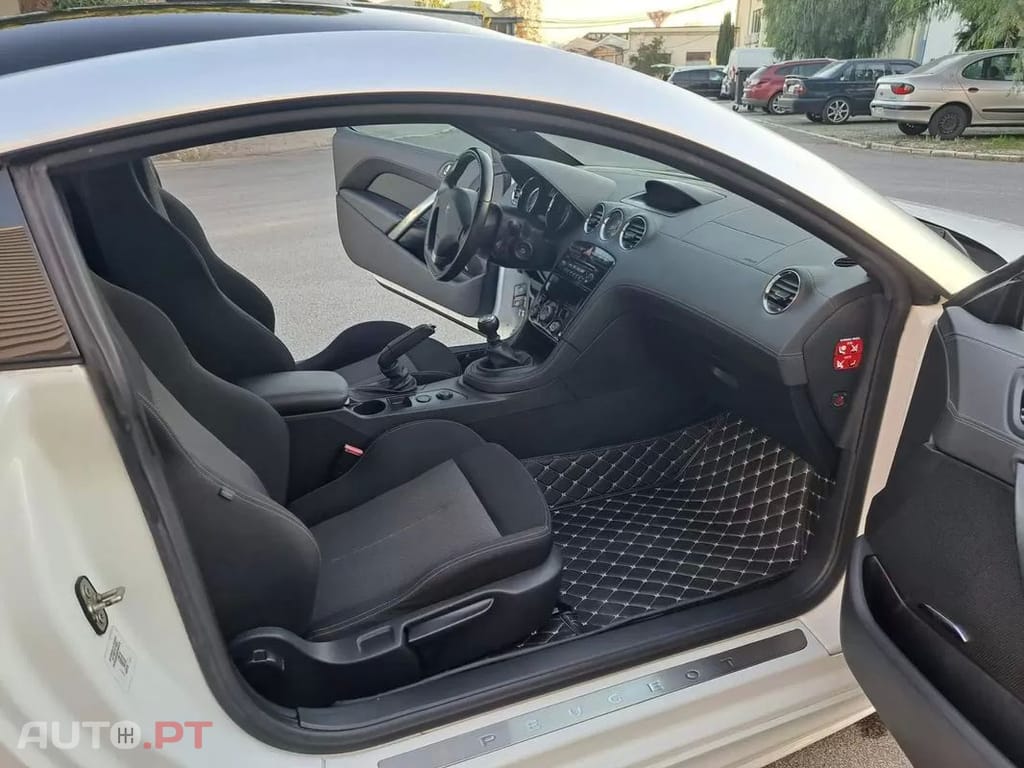 Peugeot RCZ 1.6 200 THP Onyx