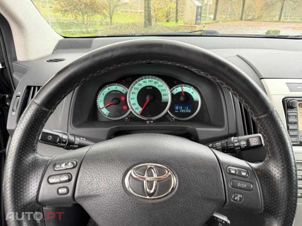 Toyota Corolla Verso 2.2 D-4D High Pack