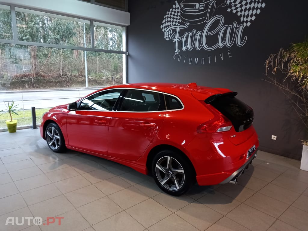 Volvo V40 2.0 D2 R-Design
