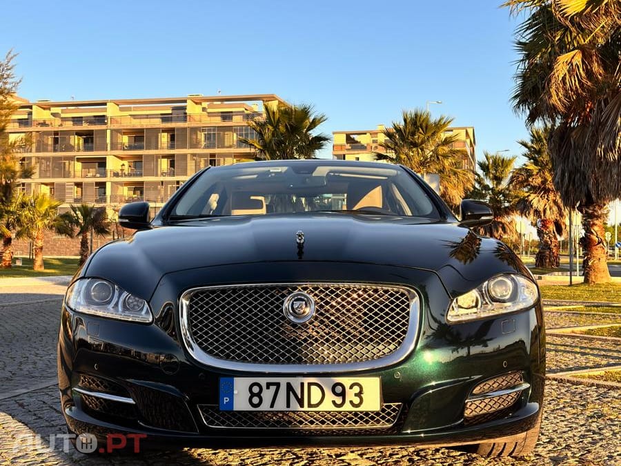 Jaguar XJ 3.0 v6 premium luxury